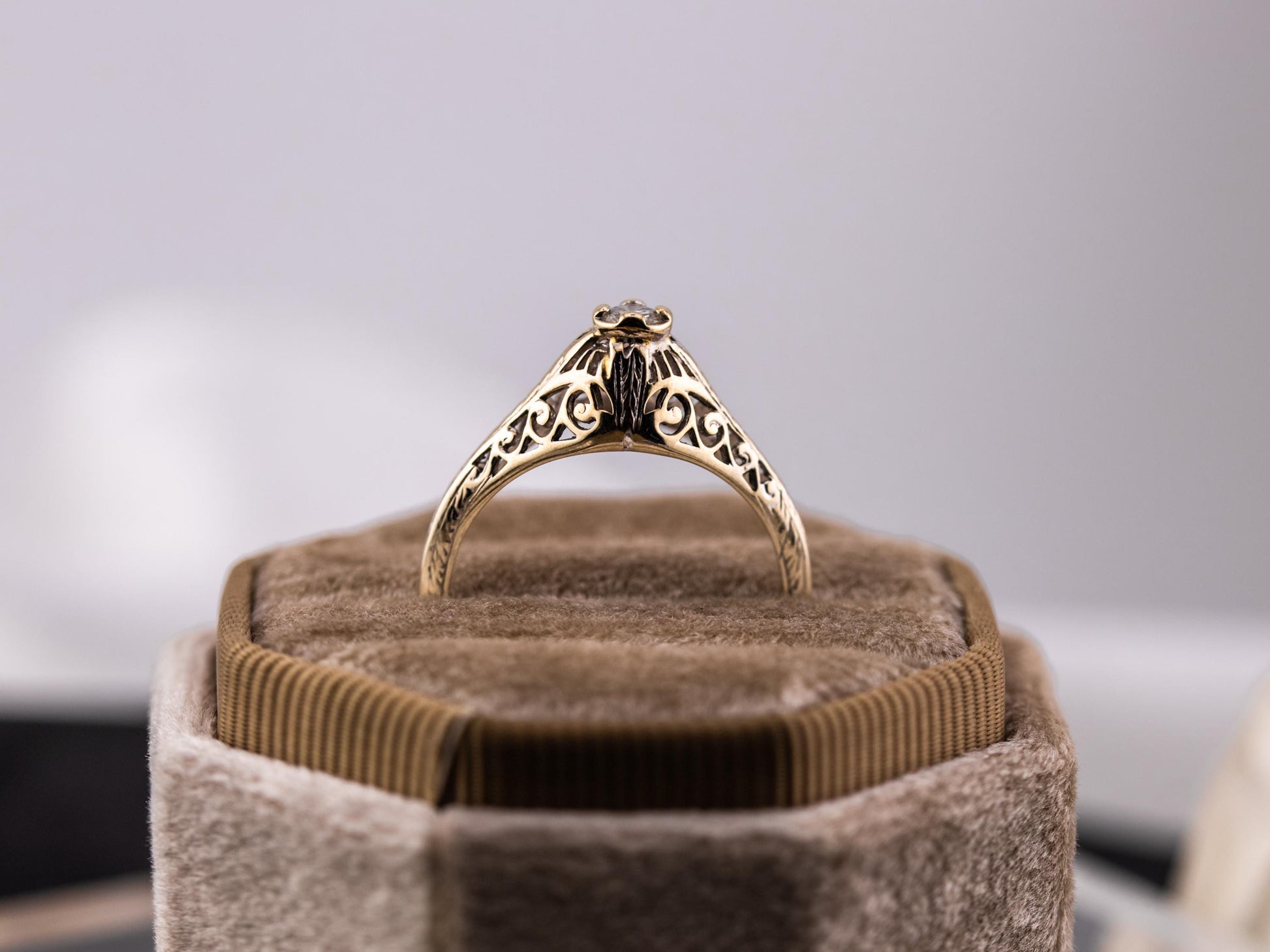 Vintage diamond engagement ring 14k solid gold