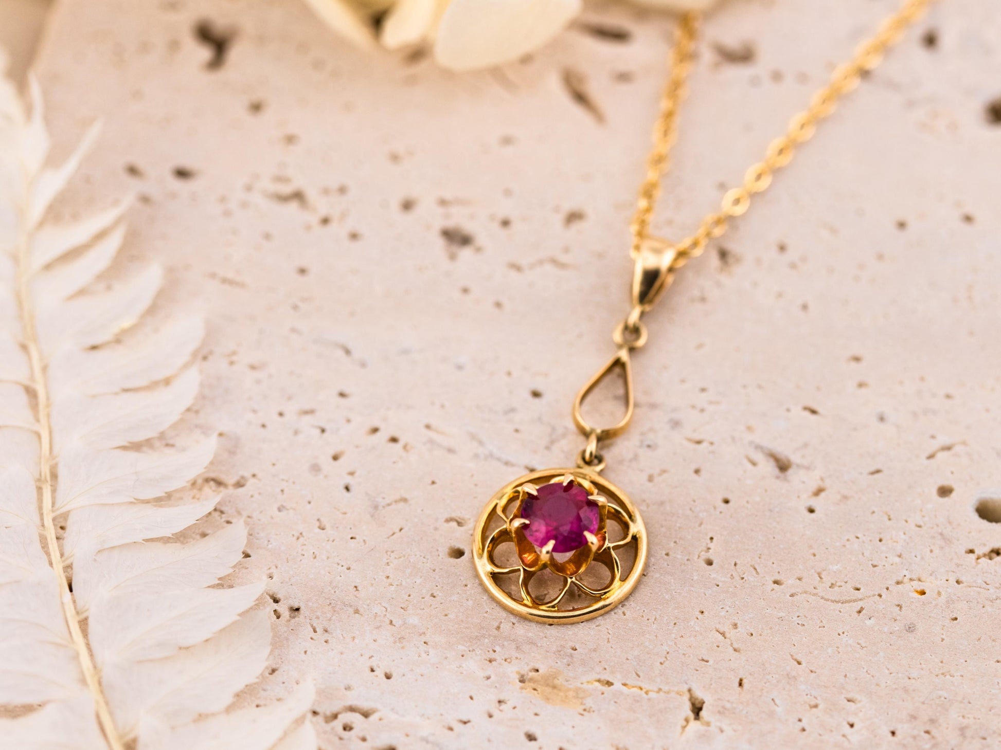 Vintage spinel necklace pendant 14k solid gold floral necklace