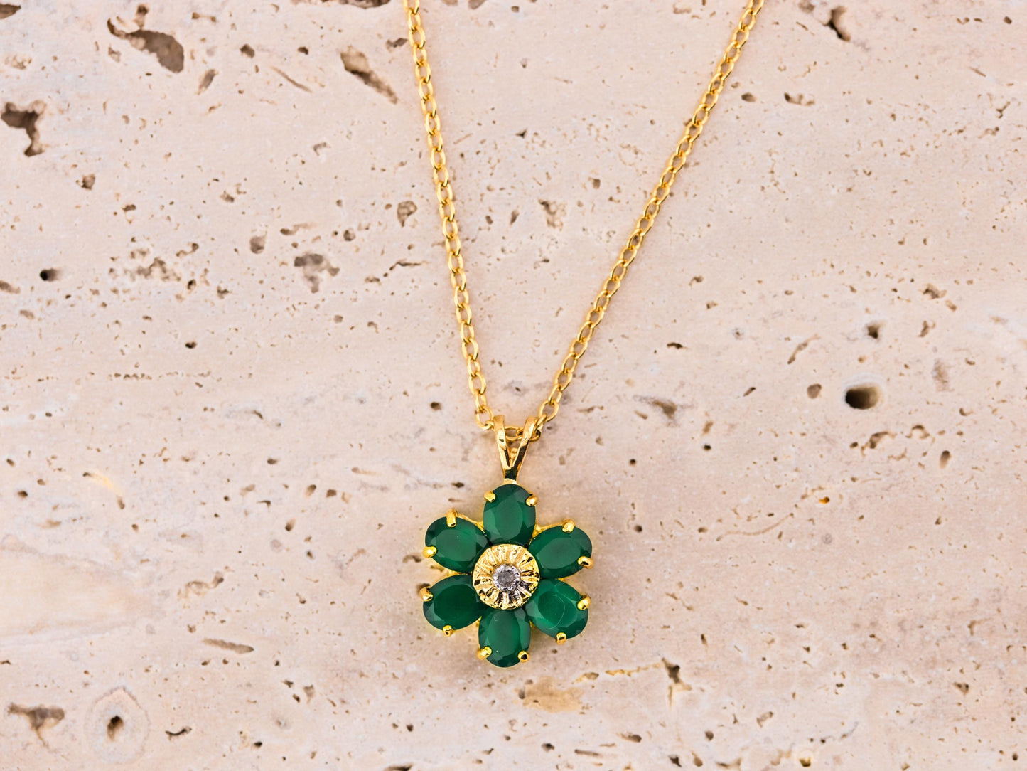 Flower necklace pendant 18k plated gold necklace