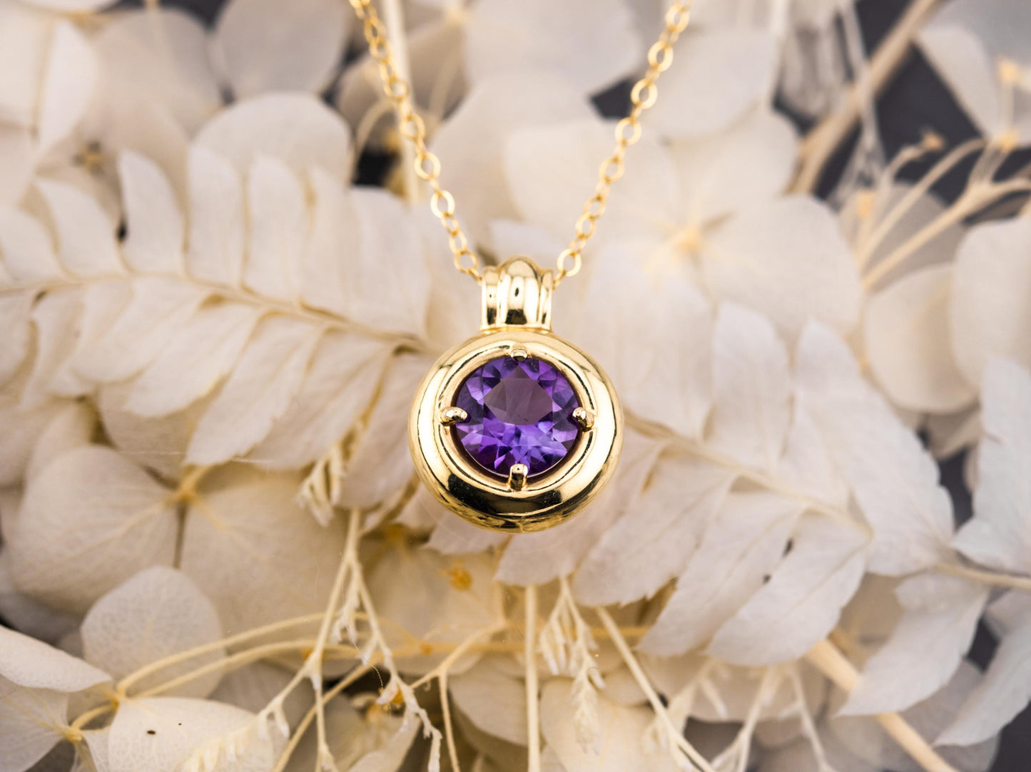 Vintage Amethyst necklace pendant 14k solid gold