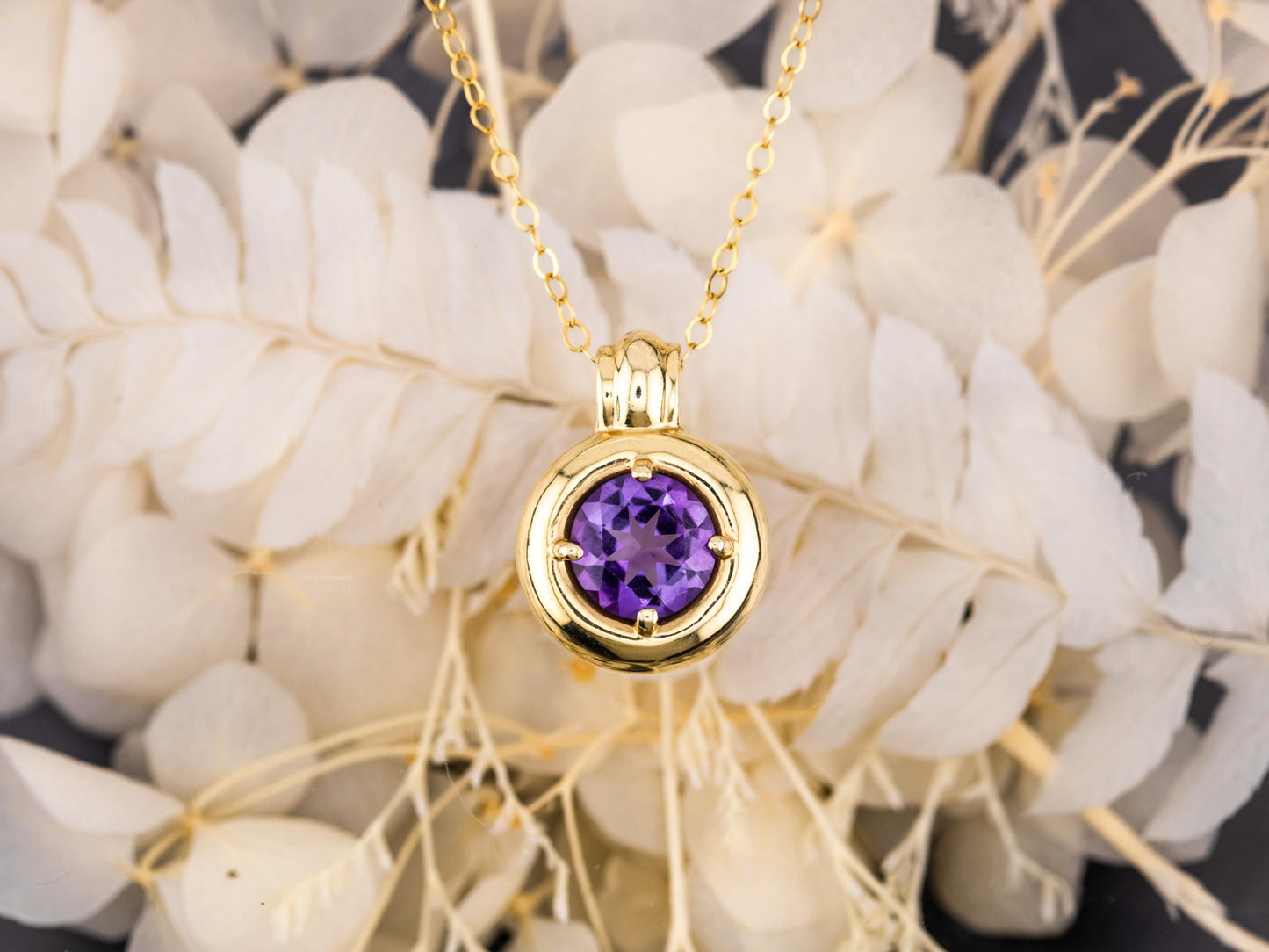 Vintage Amethyst necklace pendant 14k solid gold