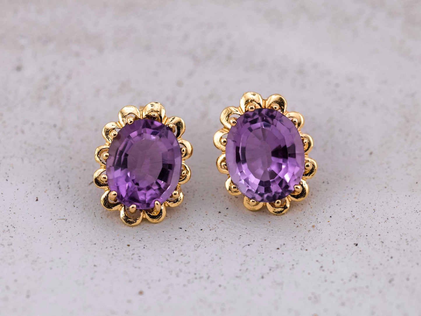 Vintage Amethyst earrings stud earrings floral design solid gold 14k gold stud antique earrings oval amethyst