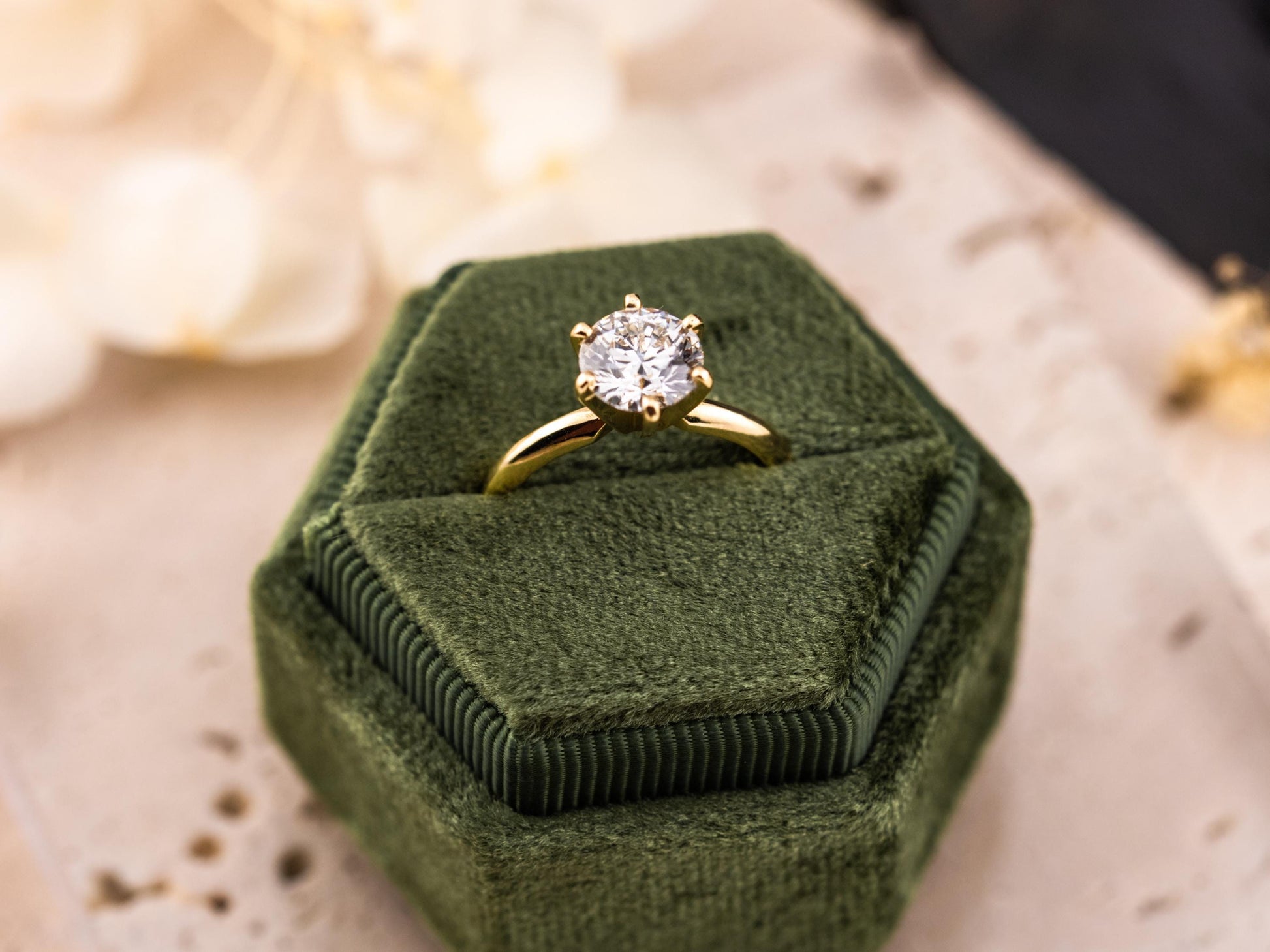 Diamond engagement ring lab diamond 14k solid gold engagement ring solitaire round cut 1.64ct lab grown diamond ring