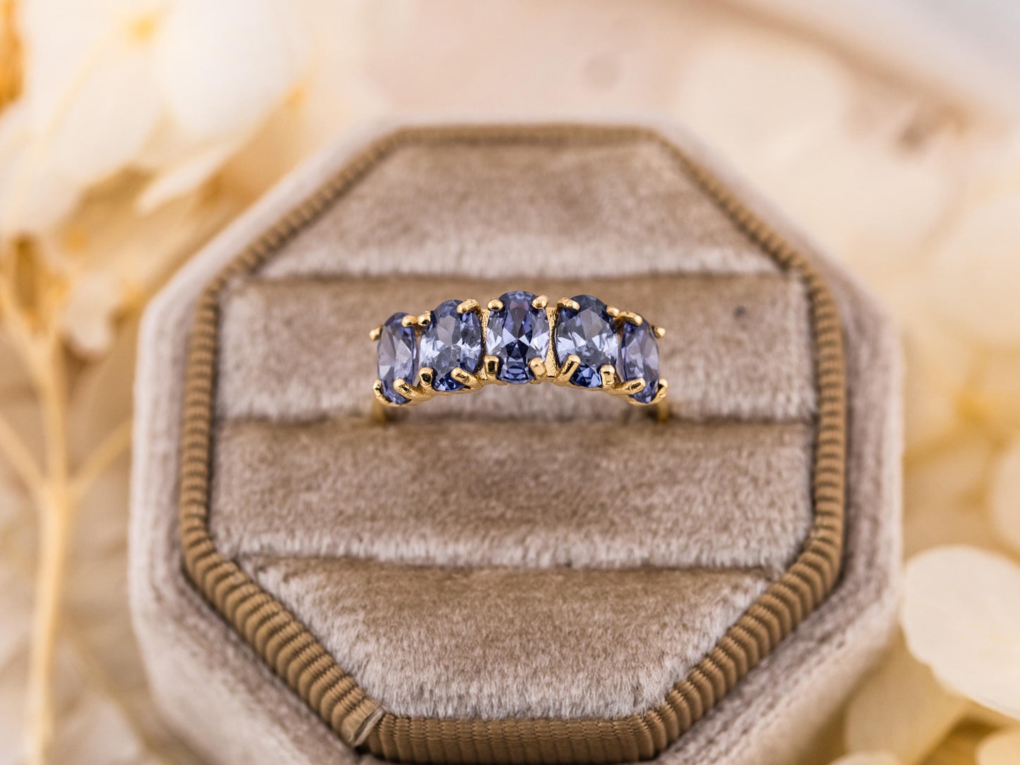 Vintage tanzanite ring 10k solid gold ring wedding band