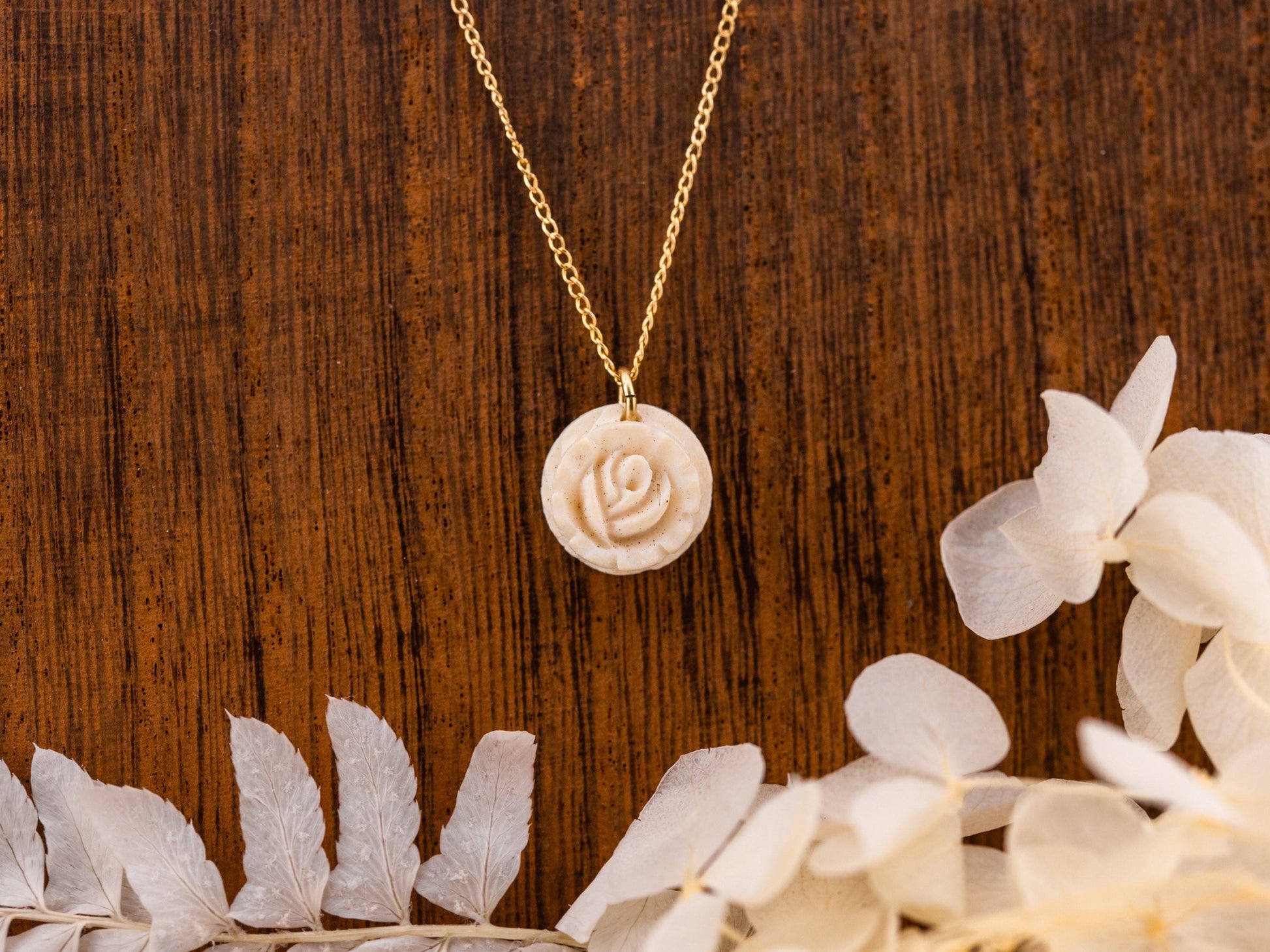 Vintage Ivory necklace pendant