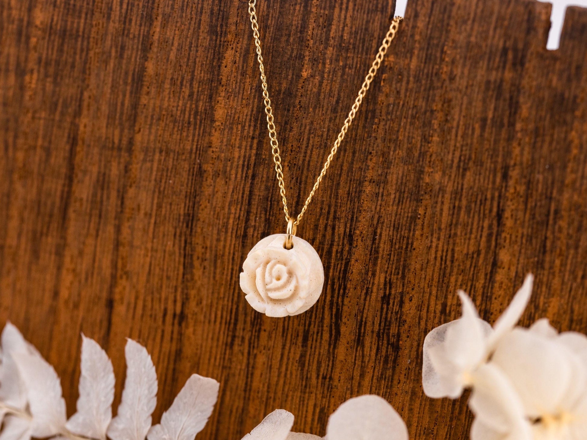 Vintage Ivory necklace pendant