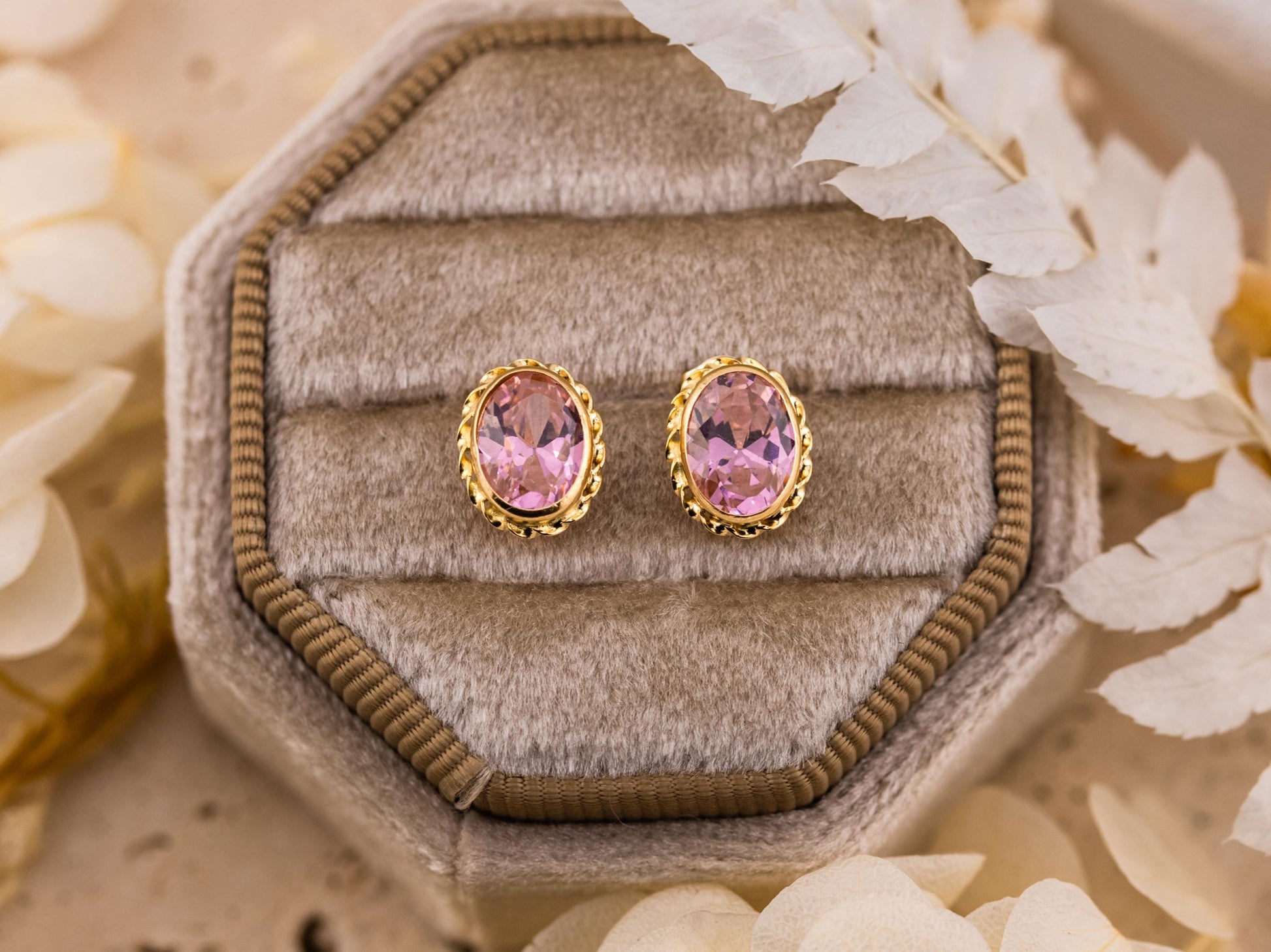 Vintage earrings 14k Yellow Gold Pink Oval Crystal Stud Earrings Bezel Set