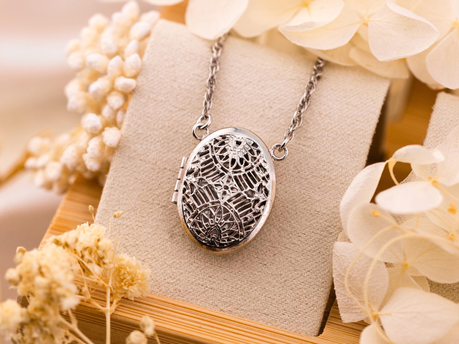 Vintage locket necklace photo locket oval sterling silver filigree locket