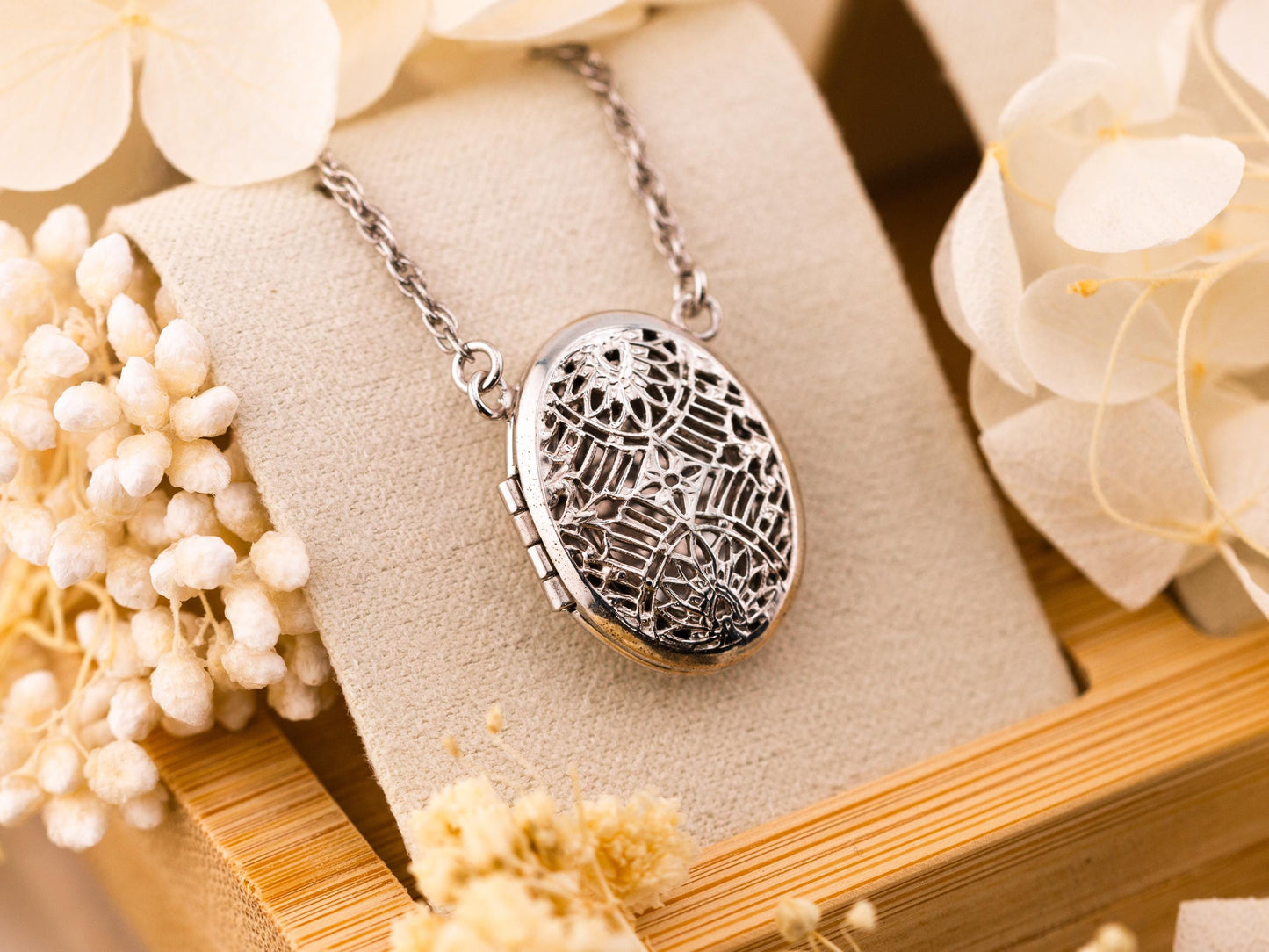 Vintage locket necklace photo locket oval sterling silver filigree locket