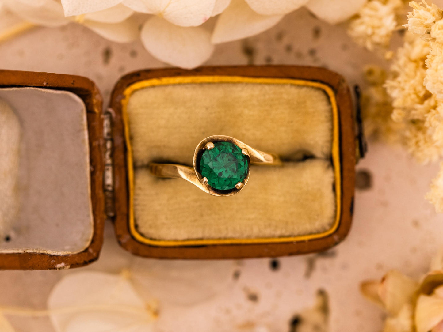 Vintage emerald ring 14k solid yellow gold round cut emerald solitaire ring