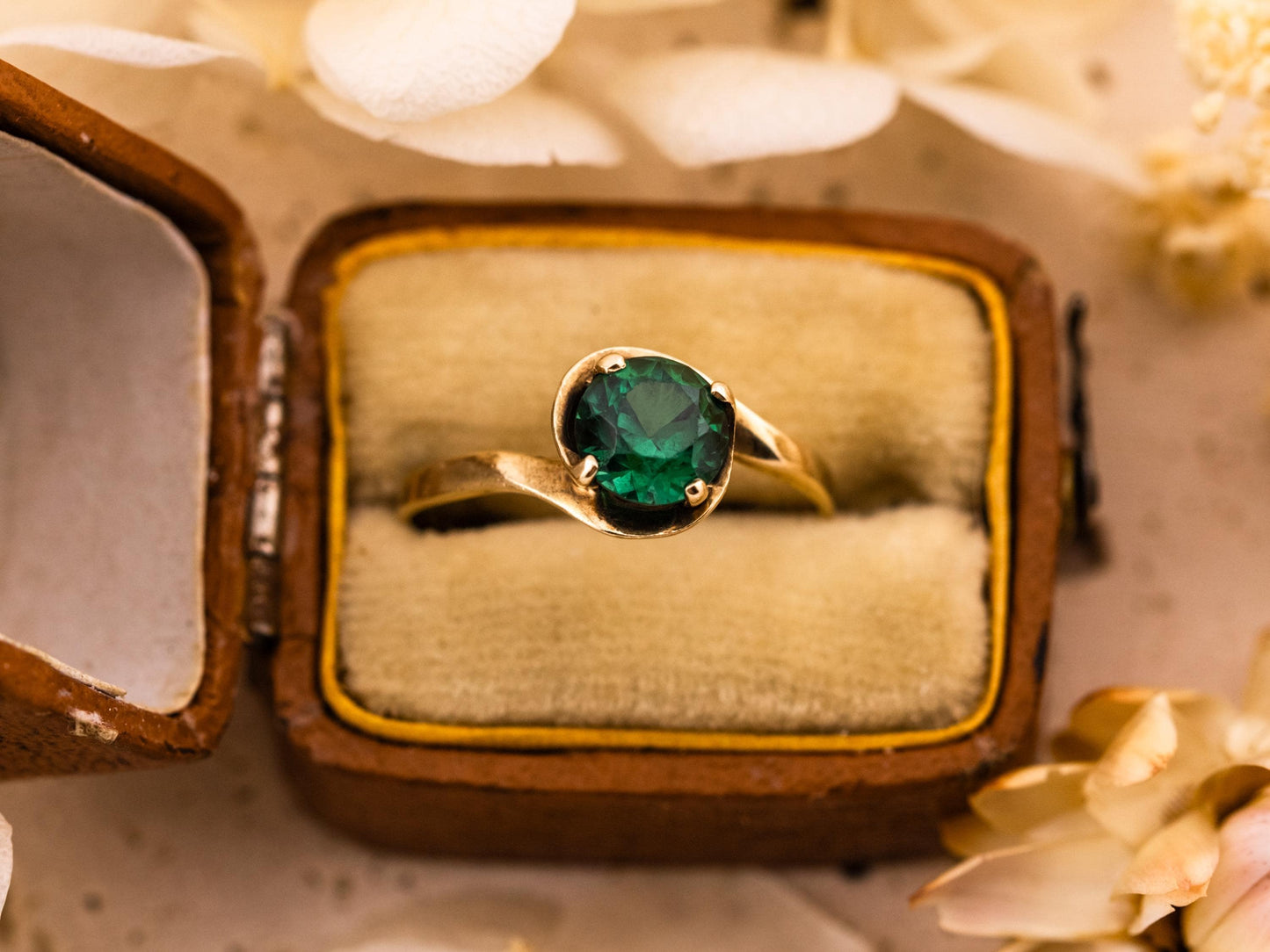 Vintage emerald ring 14k solid yellow gold round cut emerald solitaire ring