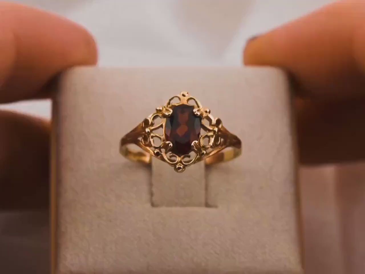 Vintage garnet ring filigree art deco ring solid yellow gold