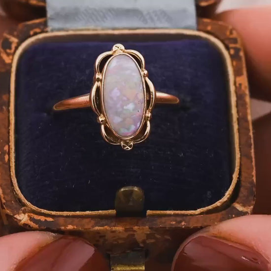 Vintage opal ring oval opal sing 14k solid yellow gold