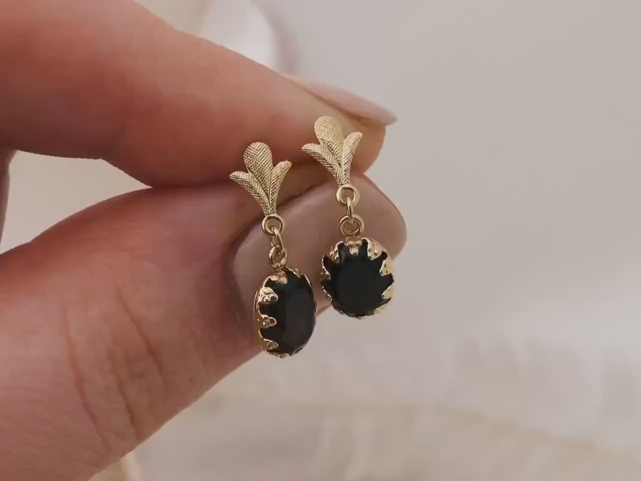 Vintage Earrings Drop Oval Black Agate Onyx Earrings 14k Solid Yellow Gold